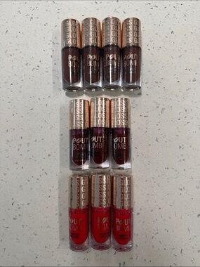 Revolution Pout Bomb Plumping Lip Gloss